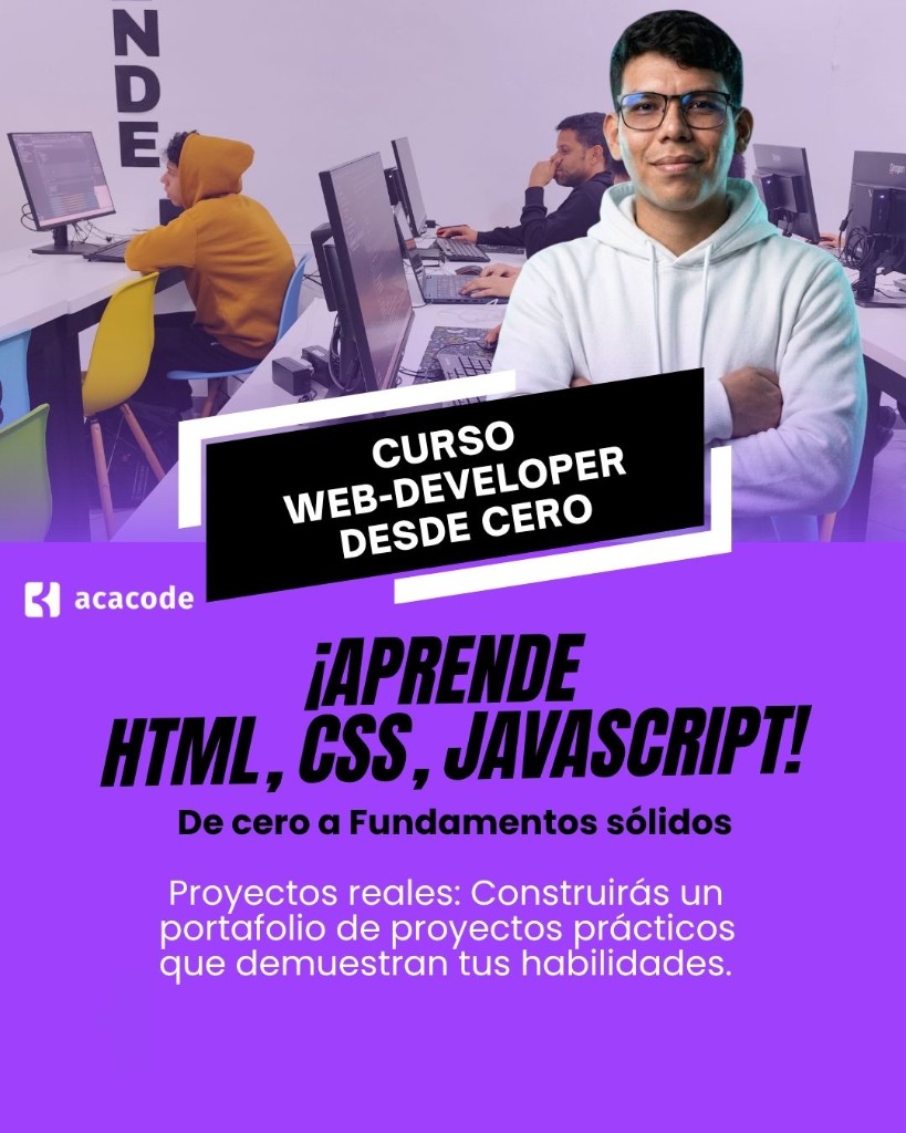Estudiantes en el aula de acacode aprendiendo desarrollo web
